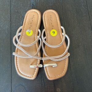 Mariella Made in Italy Gold Strappy Rhinestone Flat Sandals Size 9